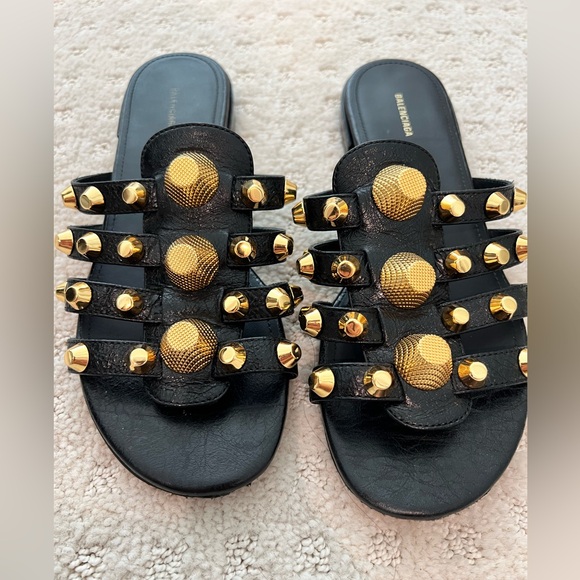 BALENCIAGA SANDAL WITH GIANT 12 GOLDEN STUDS - Picture 6 of 8